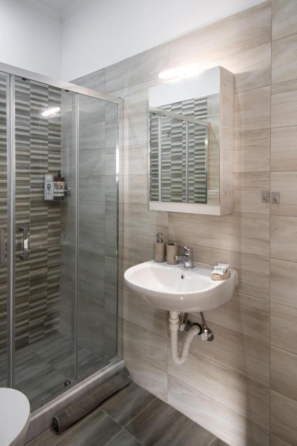 Fotini Apartments Preveza Bagian luar foto